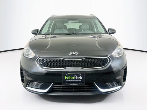 Used 2019 Kia Niro LX FWD image 2