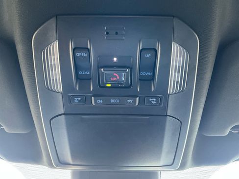 Used 2021 Toyota Highlander XSE image 26