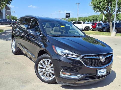 Used 2018 Buick Enclave Premium w/ Trailering Package FWD image 1