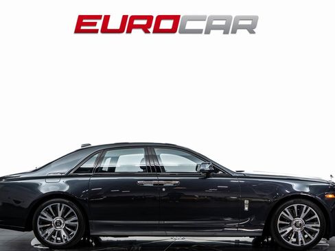 Used 2019 Rolls-Royce Ghost *STARLIGHT HEADLINER * IMMACUL image 7