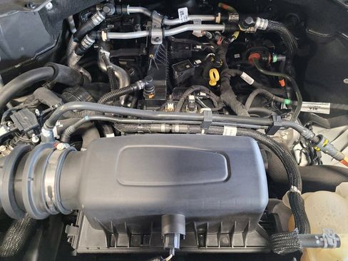 Used 2022 Ford Explorer XLT w/ Equipment Group 202A RWD image 30