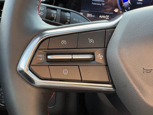 Used 2025 Chevrolet Suburban RST w/ Comfort Package image 18