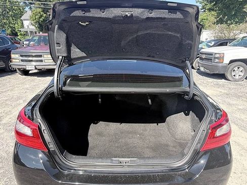 Used 2017 Nissan Altima 2.5 SR w/ Midnight Edition Package FWD image 9