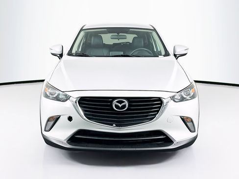 Used 2017 MAZDA CX-3 Touring FWD image 2