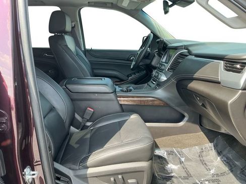 Used 2017 Chevrolet Tahoe LT w/ LT Signature Package AWD/4WD image 17