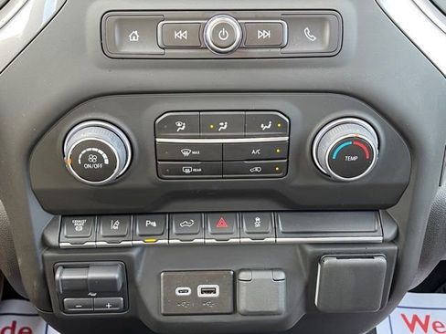 Used 2025 Chevrolet Silverado 3500 W/T image 10