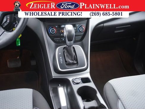 Used 2017 Ford C-MAX SE image 15