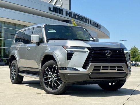 Used 2024 Lexus GX 550 w/ Accessory Package (2T) AWD/4WD image 2