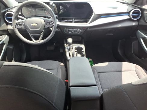 Used 2026 Chevrolet Trax LS FWD image 13