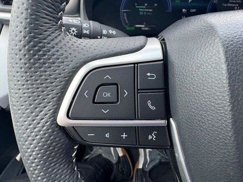 Certified 2025 Toyota Sienna XSE AWD/4WD image 24