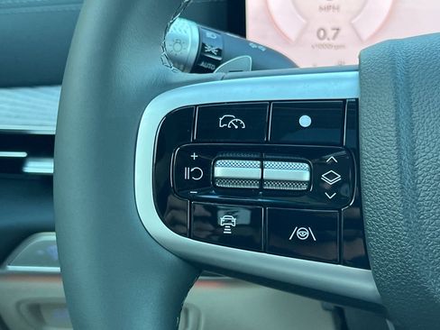 New 2026 Genesis GV80 2.5T Advanced image 31