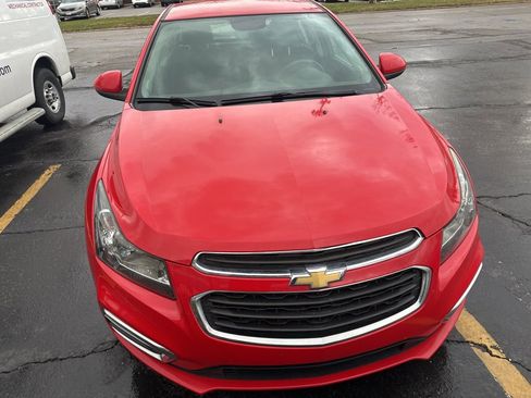 Used 2015 Chevrolet Cruze LT image 8