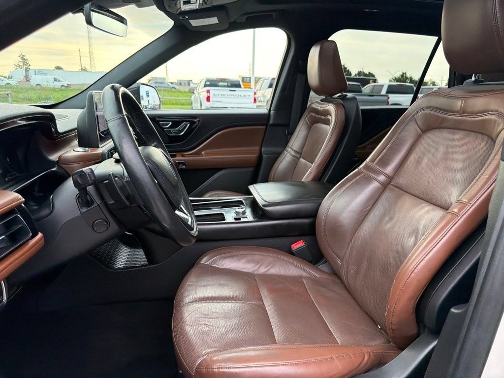 Used 2021 Lincoln Aviator Reserve w/ Elements Package Plus AWD/4WD image 20