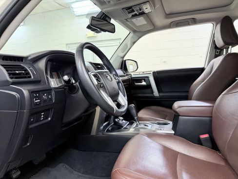 Used 2020 Toyota 4Runner Limited AWD/4WD image 15