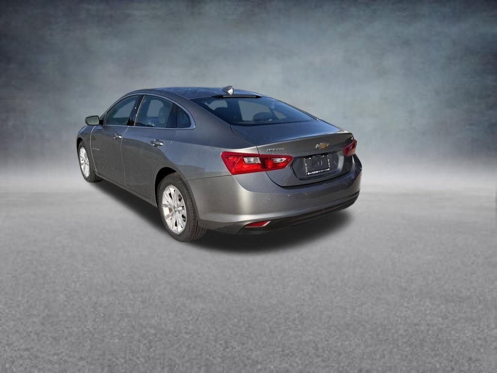 Used 2025 Chevrolet Malibu LT FWD image 4