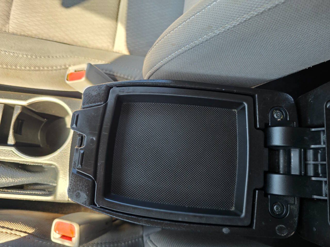Used 2015 Toyota Corolla LE FWD image 20