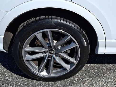 Used 2025 Audi Q3 2.0T Premium w/ Convenience Package AWD/4WD image 8
