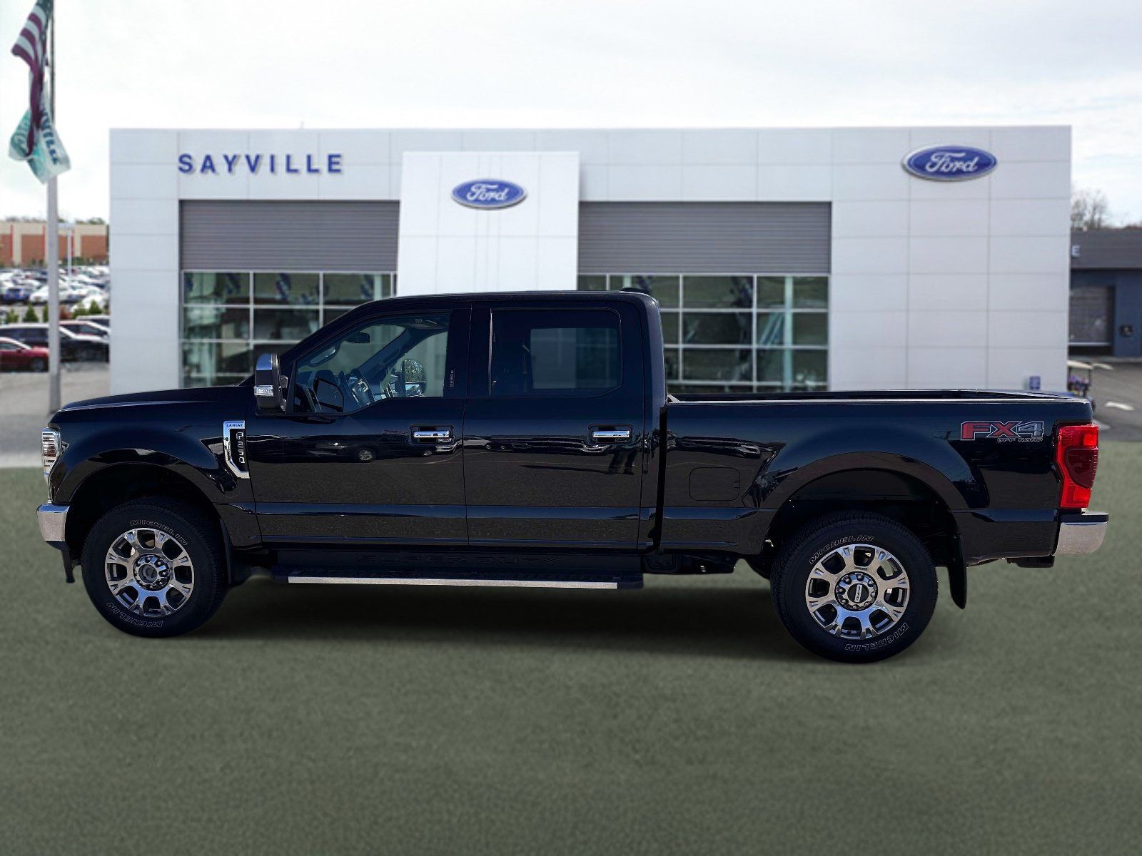 Used 2021 Ford F250 Lariat w/ Lariat Ultimate Package AWD/4WD image 2