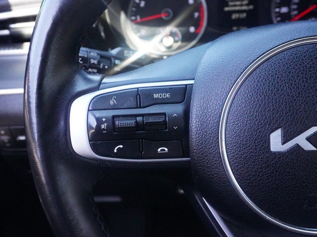 Used 2023 Kia K5 GT-Line AWD/4WD image 41