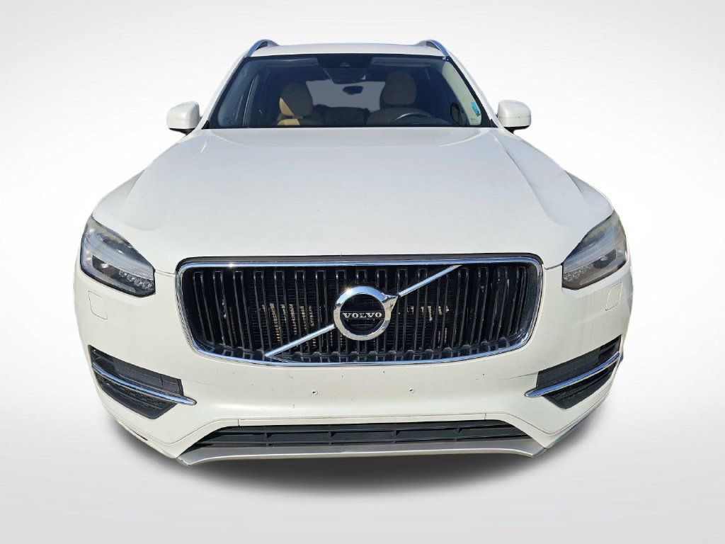 Used 2016 Volvo XC90 T6 Momentum w/ Protection Package Plus AWD/4WD image 4