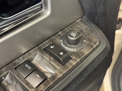 Used 2017 Ford Expedition Limited w/ Equipment Group 301A AWD/4WD image 11