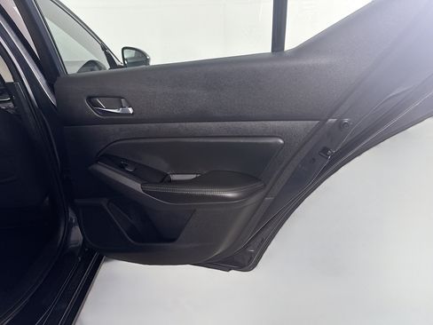 Used 2020 Nissan Altima 2.5 SV FWD image 28
