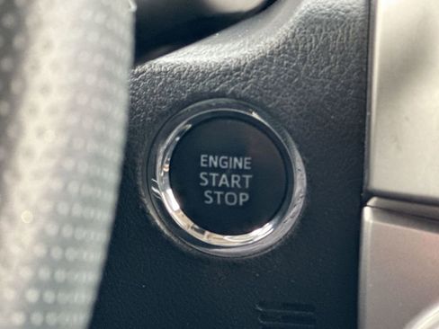 Used 2020 Toyota 4Runner SR5 Premium image 17