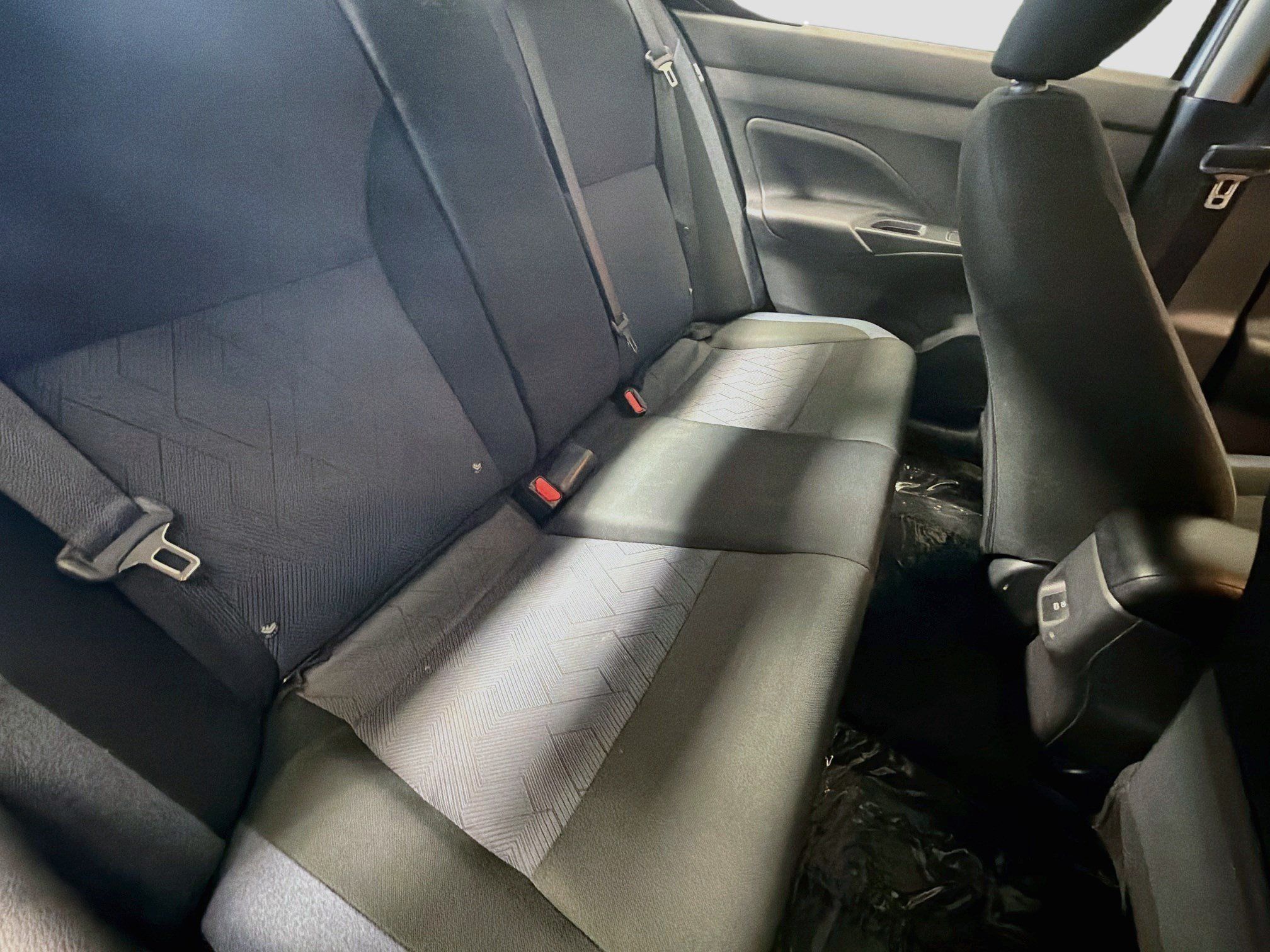 Used 2024 Nissan Versa SV FWD image 14