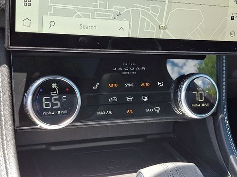 Used 2026 Jaguar F-PACE R-Dynamic S AWD/4WD image 15