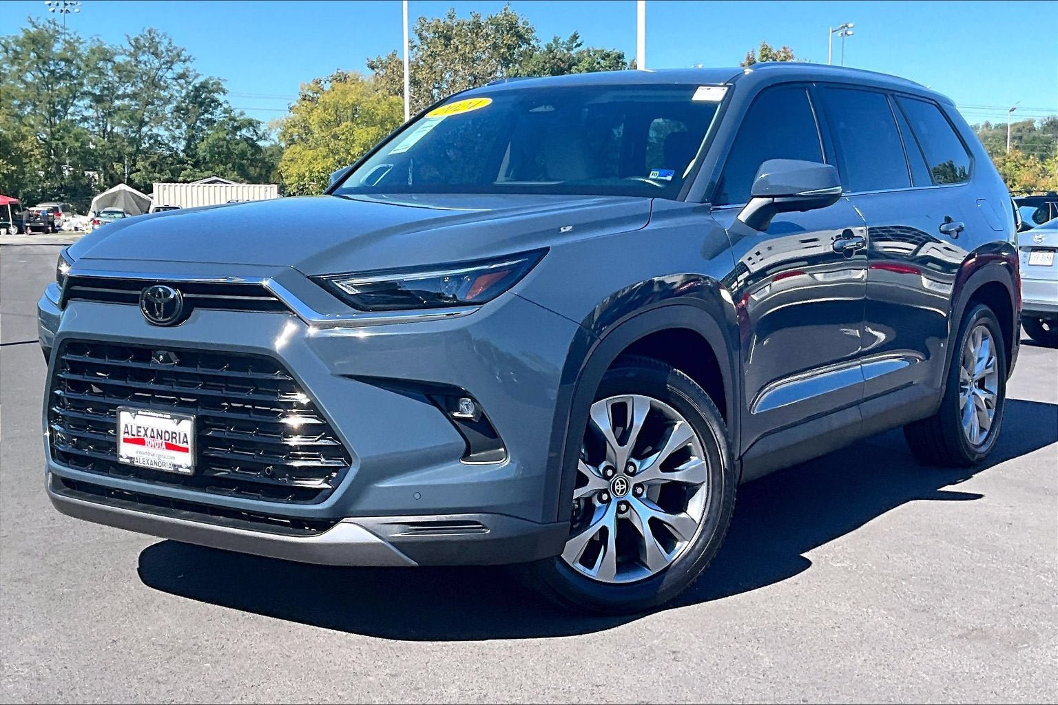 Used 2024 Toyota Grand Highlander AWD Hybrid image 1