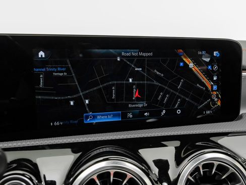 Used 2023 Mercedes-Benz CLA 35 AMG 4MATIC w/ Multimedia Package image 26