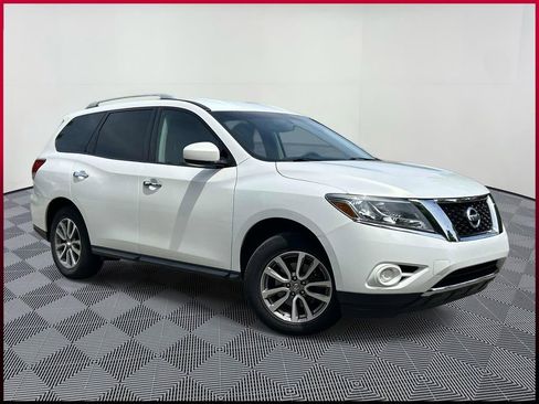 Used 2014 Nissan Pathfinder SV AWD/4WD image 1