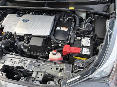 Used 2016 Toyota Prius Two FWD image 29
