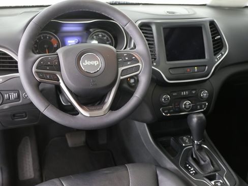 Used 2022 Jeep Cherokee Latitude Lux w/ Sun & Sound Group image 4