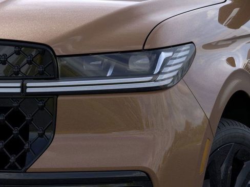 New 2026 Lincoln Navigator Black Label AWD/4WD image 16