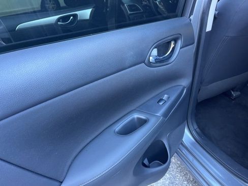 Used 2017 Nissan Sentra S image 11