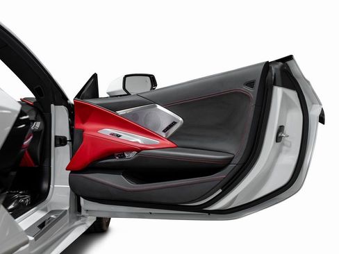 Used 2024 Chevrolet Corvette Stingray Premium Conv w/ 3LT image 46