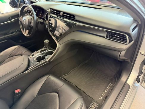 Used 2019 Toyota Camry XSE w/ Navigation Package image 43