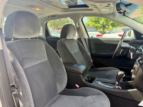 Used 2014 Chevrolet Impala LT w/ LT Sunroof Package image 26
