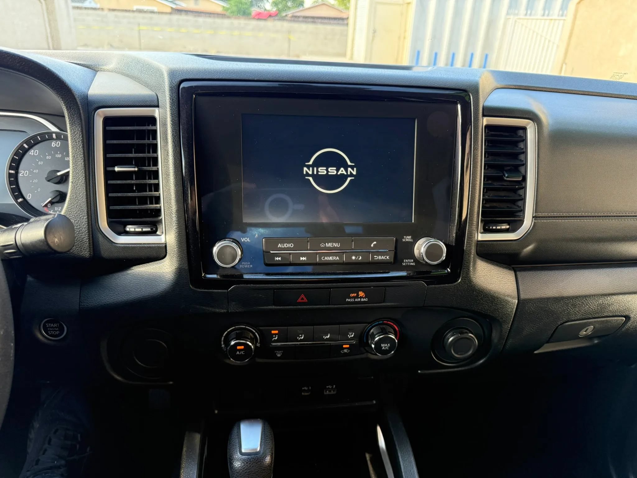 Used 2022 Nissan Frontier SV RWD image 21