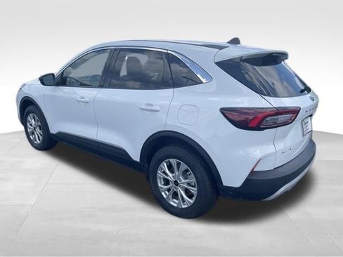 Used 2024 Ford Escape Active image 3