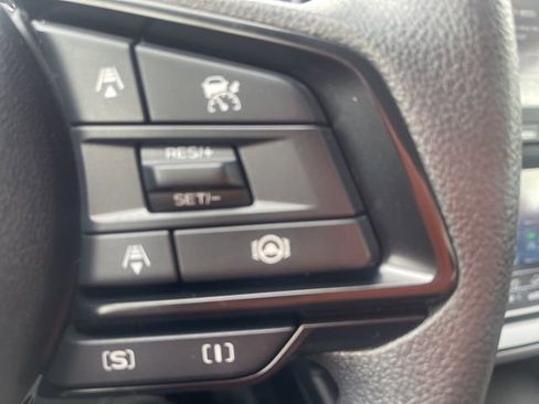 Used 2025 Subaru Crosstrek 2.0i image 21