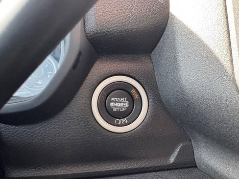 Used 2024 RAM 2500 Tradesman w/ Chrome Appearance Group image 21