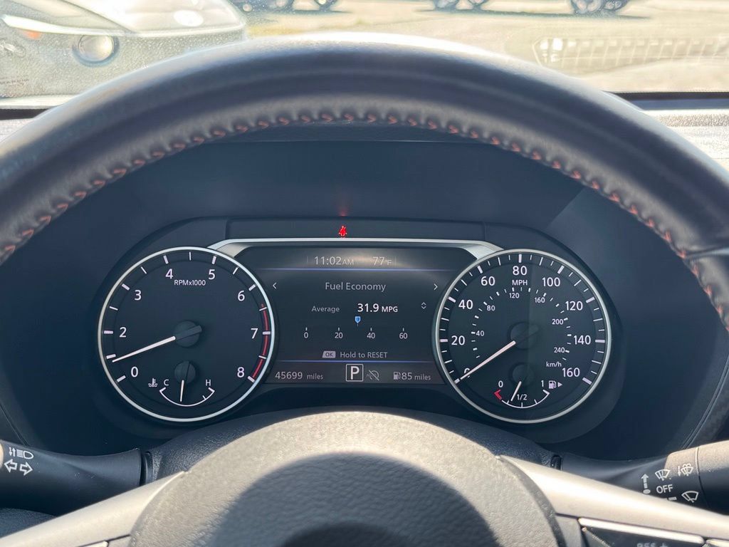 Used 2024 Nissan Sentra SR FWD image 39