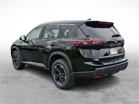 New 2026 Nissan Rogue SV w/ SV Premium Package image 3