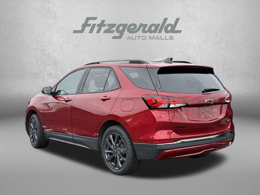 Used 2023 Chevrolet Equinox RS w/ RS Leather Package AWD/4WD image 9
