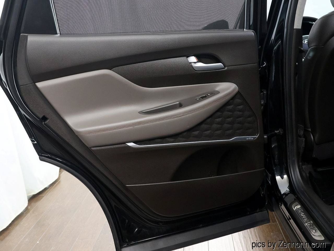 Used 2020 Hyundai Santa Fe Limited AWD/4WD image 34
