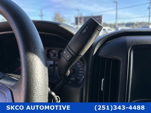 Used 2018 Chevrolet Silverado 1500 Custom w/ Custom Value Package image 23