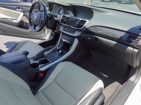 Used 2014 Honda Accord EX-L image 11