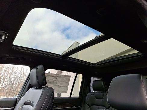 New 2026 Jeep Grand Cherokee Limited image 10